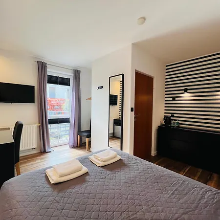 Miramar - Parking, Wi-fi, Kuchnia Ogolnodostepna (adults Only) Bed & Breakfast Krynica Morska
