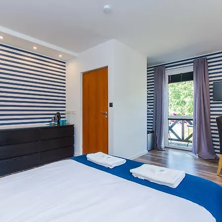 Miramar - Parking, Wi-fi, Kuchnia Ogolnodostepna (adults Only) Bed & Breakfast Krynica Morska
