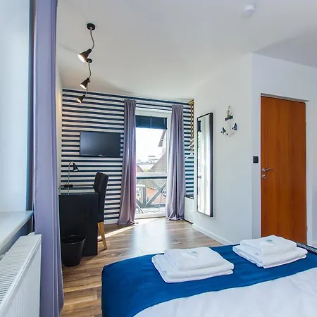 Miramar - Parking, Wi-fi, Kuchnia Ogolnodostepna (adults Only) Bed & Breakfast 3*