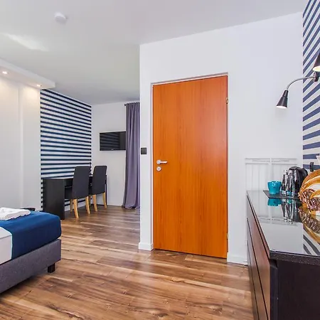 Miramar - Parking, Wi-fi, Kuchnia Ogolnodostepna (adults Only) Bed & Breakfast Krynica Morska