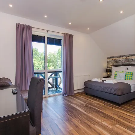 Miramar - Parking, Wi-fi, Kuchnia Ogolnodostepna (adults Only) Bed & Breakfast Krynica Morska