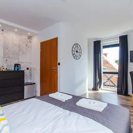 Miramar - Parking, Wi-fi, Kuchnia Ogolnodostepna (adults Only) 3*