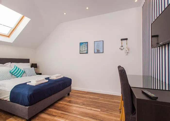 Bed & Breakfast Smart - Miramar (adults Only)