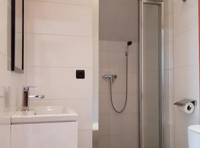 Smart - Miramar (adults Only) Bed & Breakfast